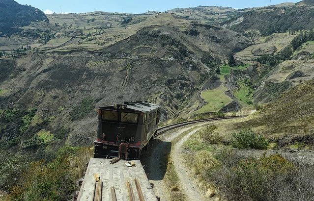 El BID y el MTOP evaluarán la reactivación del ferrocarril en Chimborazo