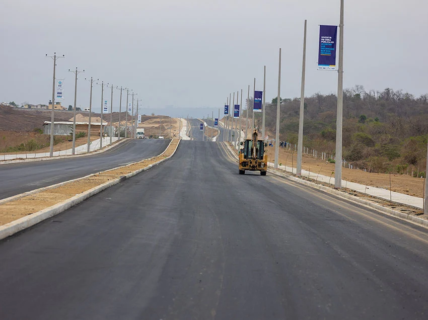 Se entregó nueva obra vial en beneficio de los habitantes de Chongón