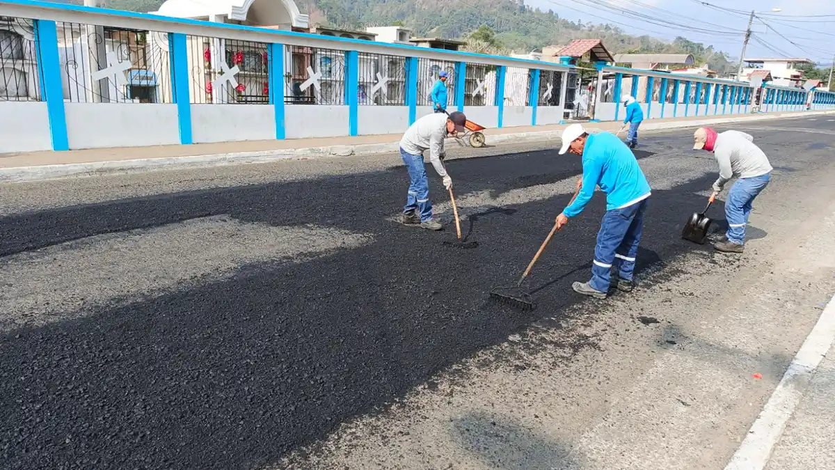 Trabajo interinstitucional para mejorar el tramo vial Santa Ana – Poza Honda, sector Ayacucho