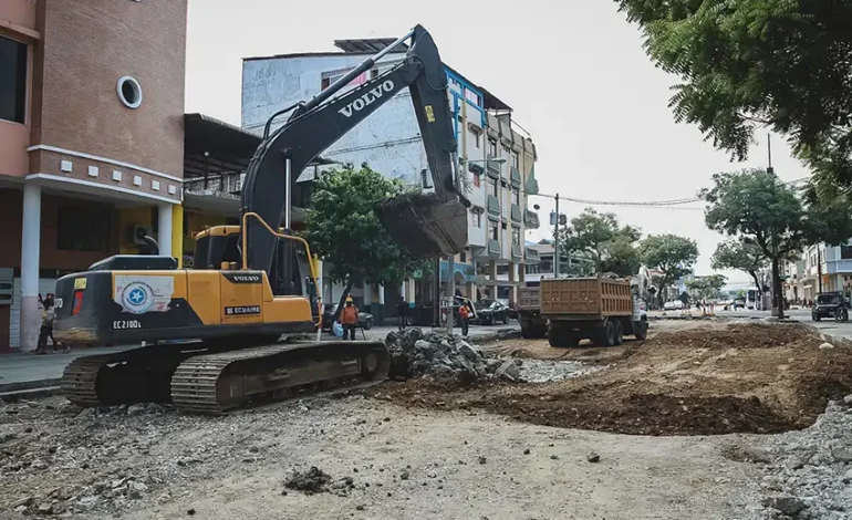 Se intensifican trabajos viales en 6 cuadras del centro de Guayaquil