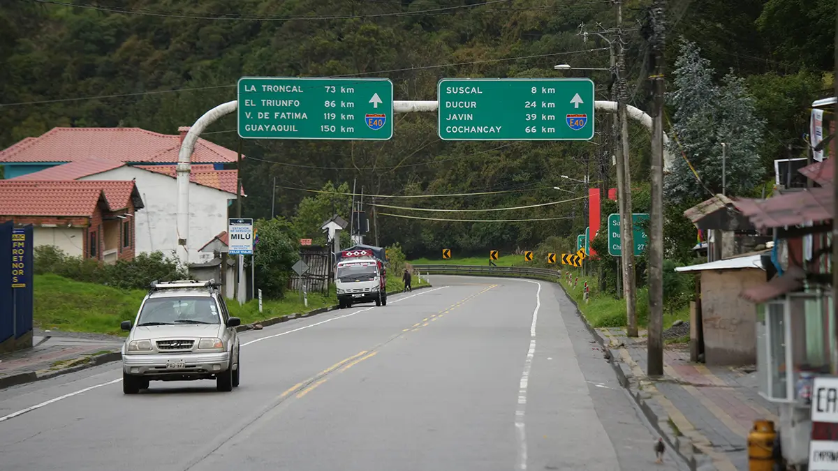 MTOP reafirma compromiso con la vialidad del Austro en su agenda por Cañar y Azuay