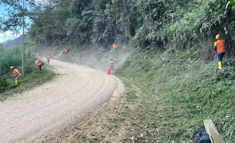 El Gobierno Nacional suscribe un contrato de préstamo con el BID para la construcción del 4to. Eje Vial en la provincia de Zamora Chinchipe